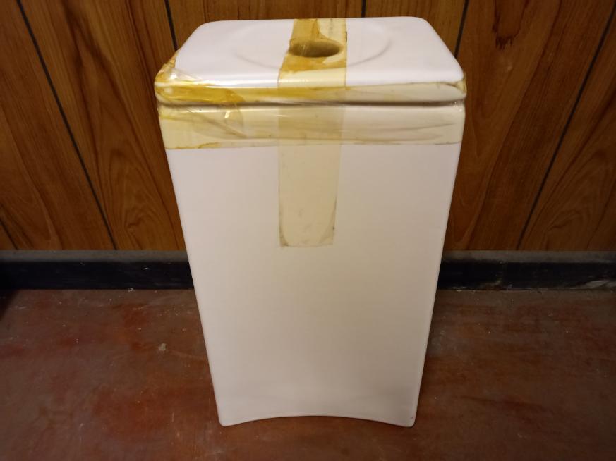 kerasan pergamon toilet cistern
