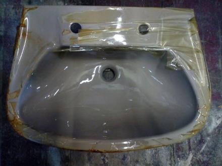 600mm kashmir beige basin two hole