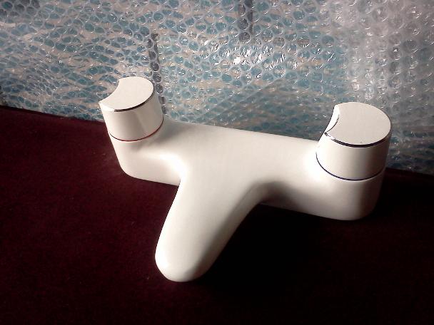 white bath filler mixer tap powder coated