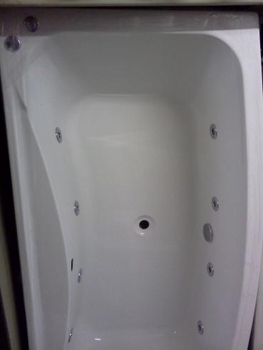 1850mm 900mm wide long whirlpool bath in stock yorkshire huge 8jet spacious