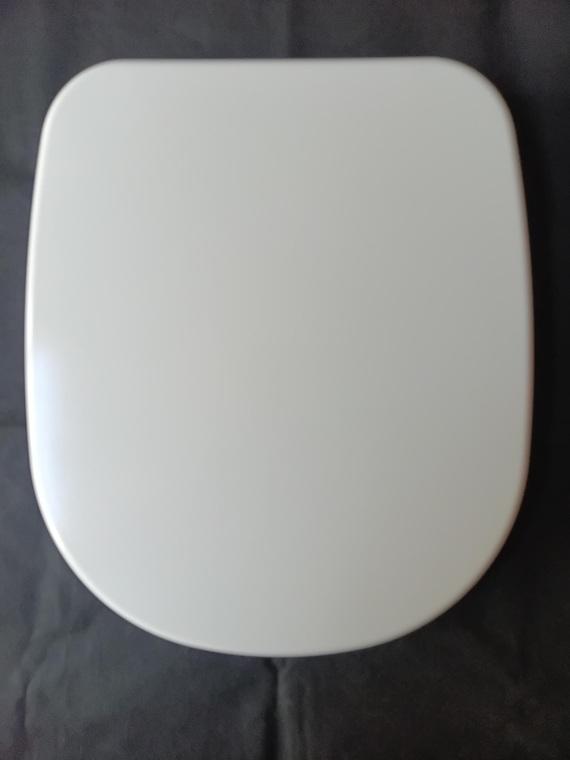 akw 23124 toilet seat medicare white lid