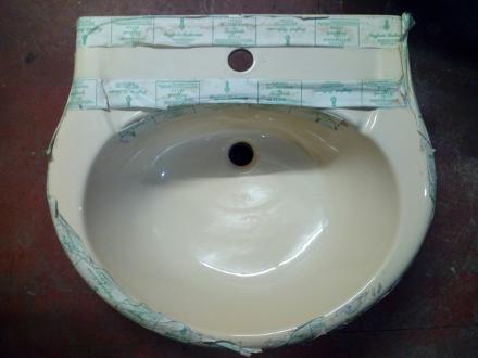 twyfords almond colour basin mono one