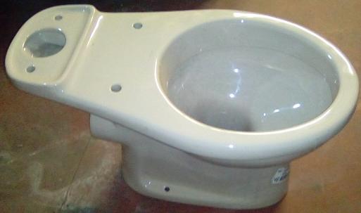 bahama beige valadares close coupled toilet pan