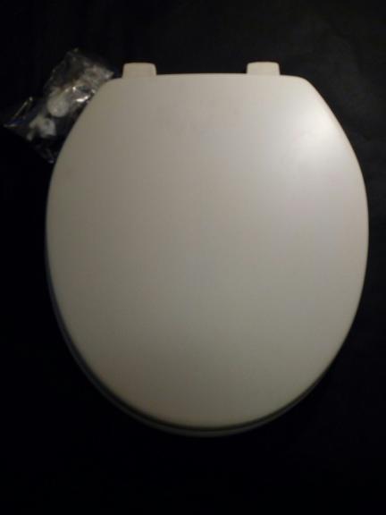 jasmine peral matte finish toilet seat