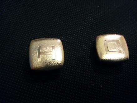 square gold tap tops hot cold