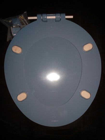 bermuda blue peters toilet seat uk