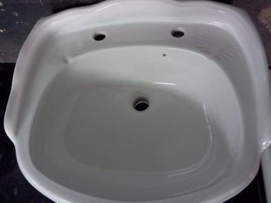 Karat Queen Anne Colonial victorian basin bathroom