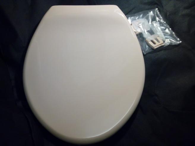 british made plastic peach loo toilet seat