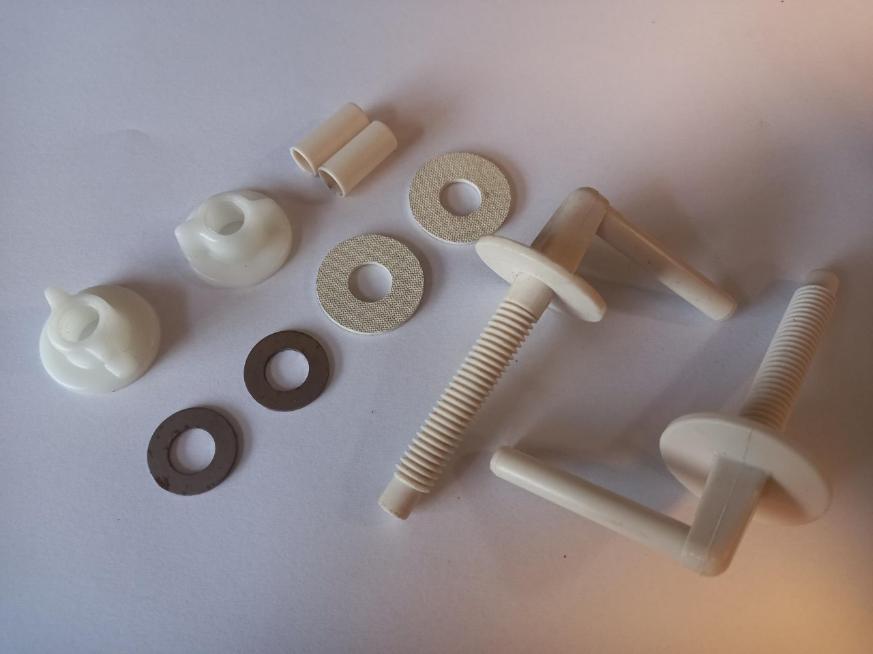 derwent macdee toilet seat hinges soft cream