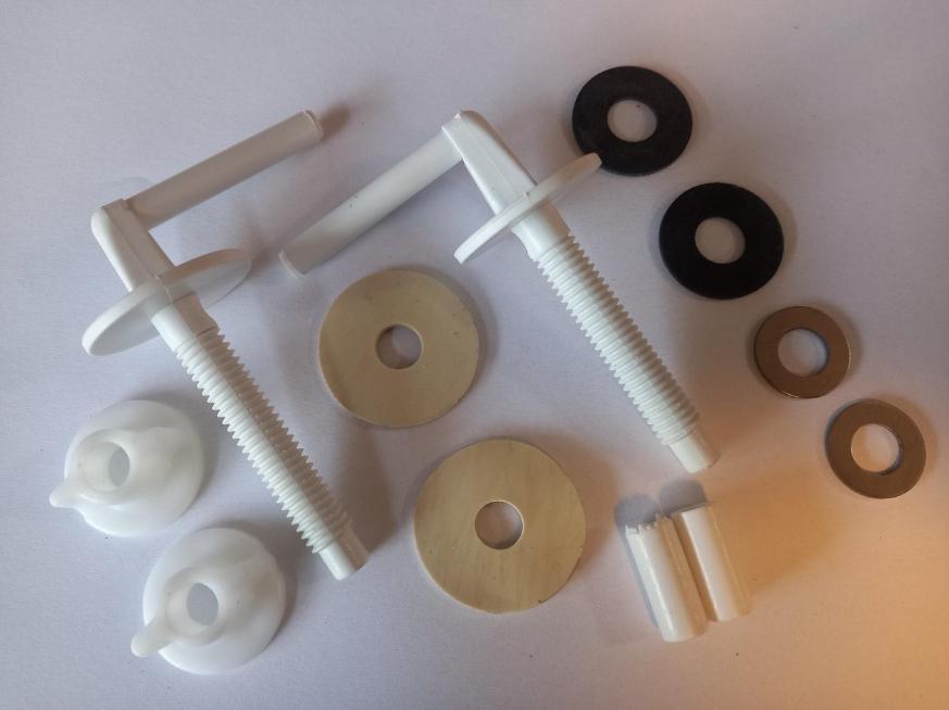 derwent macdee solitaire sapphire seat fixings loo wc