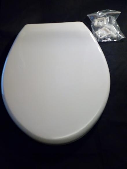 whisper peach misty colour plastic loo seat